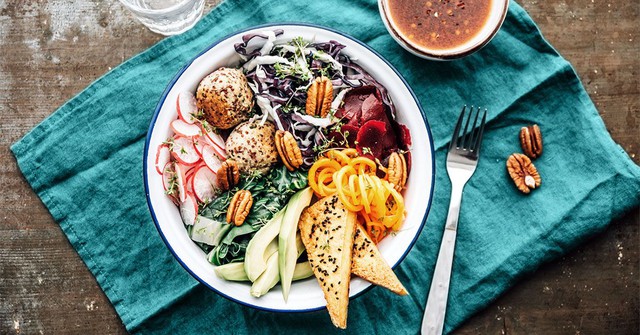 12 thực phẩm n&ecirc;n ăn từ giờ đến Tết để cải thiện cholesterol, theo lời khuy&ecirc;n của chuy&ecirc;n gia dinh dưỡng v&agrave; b&aacute;c sĩ tim mạch- Ảnh 2.