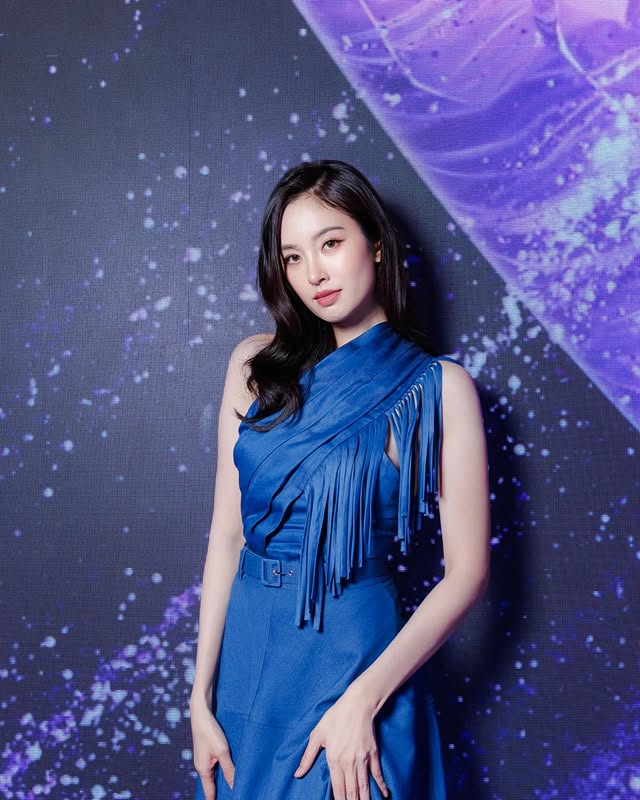 Nữ hoàng chuyển giới Nong Poy: 40 tuổi đẹp thách thức thời gian, cưới chồng hào môn gia thế khủng- Ảnh 11. Nữ hoàng chuyển giới Nong Poy: 40 tuổi đẹp thách thức thời gian, cưới chồng hào môn gia thế khủng- Ảnh 11.