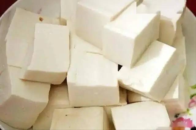 Trứng đứng thứ 5 trong số c&aacute;c loại thực phẩm gi&agrave;u protein ph&ugrave; hợp nhất cho người cao tuổi, đứng đầu "m&oacute;n" m&agrave; hầu hết mọi người kh&ocirc;ng nghĩ tới- Ảnh 2.