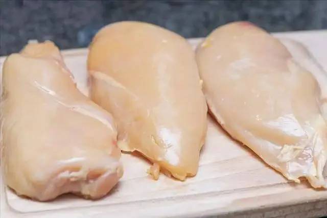 Trứng đứng thứ 5 trong số c&aacute;c loại thực phẩm gi&agrave;u protein ph&ugrave; hợp nhất cho người cao tuổi, đứng đầu "m&oacute;n" m&agrave; hầu hết mọi người kh&ocirc;ng nghĩ tới- Ảnh 5.