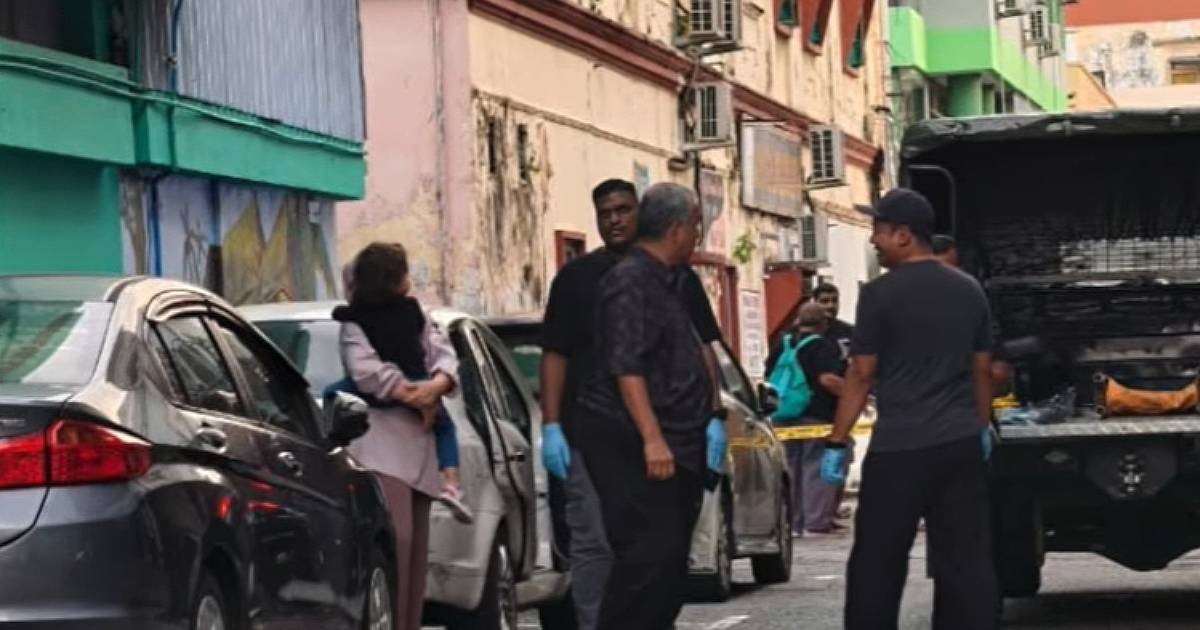 B&eacute; trai 2 tuổi tử vong v&igrave; bị mẹ bỏ qu&ecirc;n trong &ocirc; t&ocirc; suốt cả ng&agrave;y đi l&agrave;m- Ảnh 1.