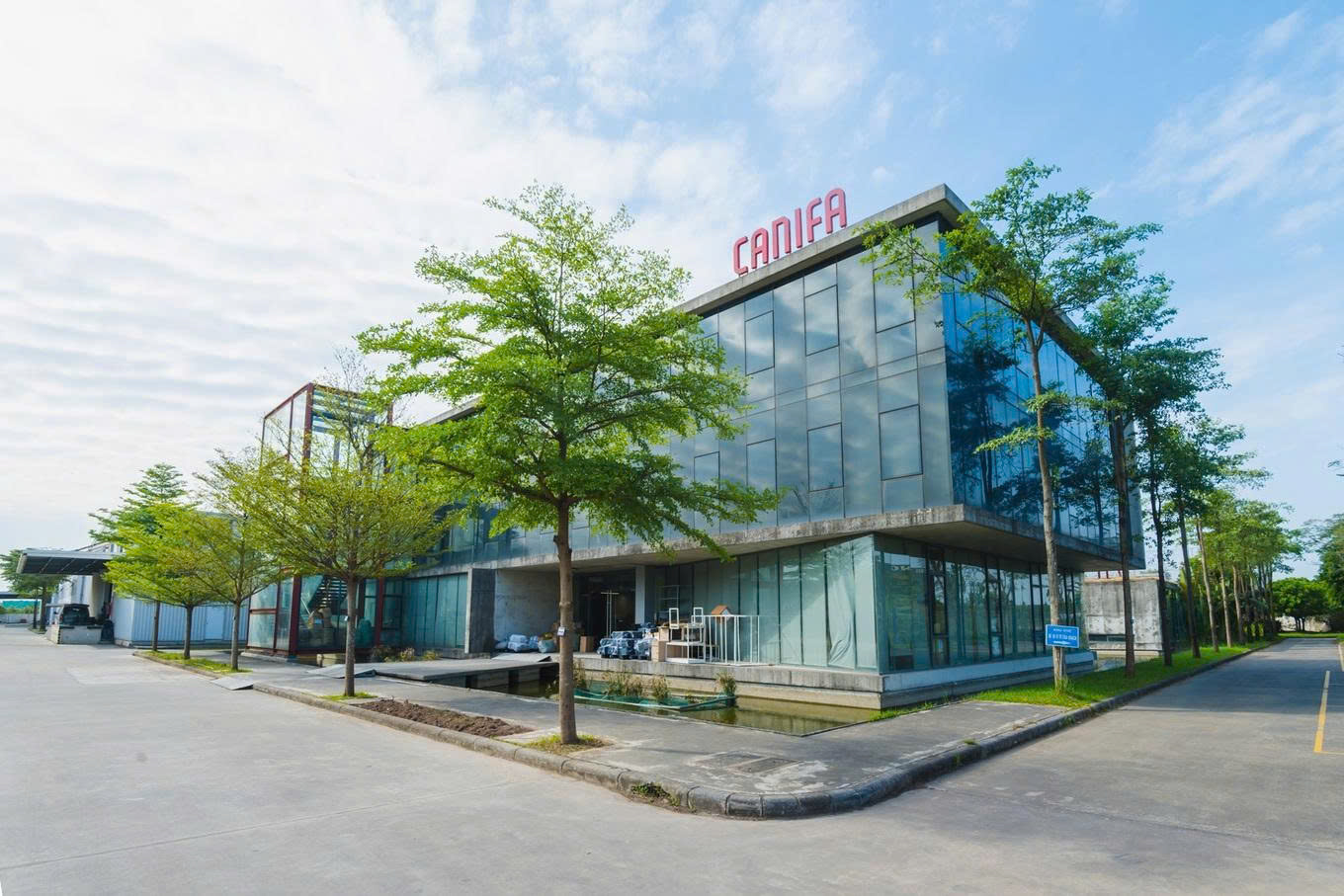 Canifa: Từ hành trình chinh phục niềm tin người Việt đến khi vươn mình ra biển lớn- Ảnh 1. Canifa: Từ hành trình chinh phục niềm tin người Việt đến khi vươn mình ra biển lớn- Ảnh 1.