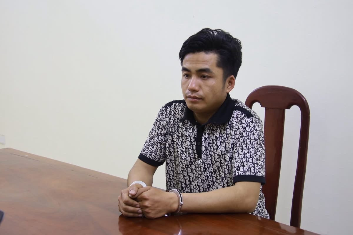 Bắt đối tượng truy n&atilde; nguy hiểm sau hơn 2 năm lẩn trốn ở nước ngo&agrave;i- Ảnh 2.