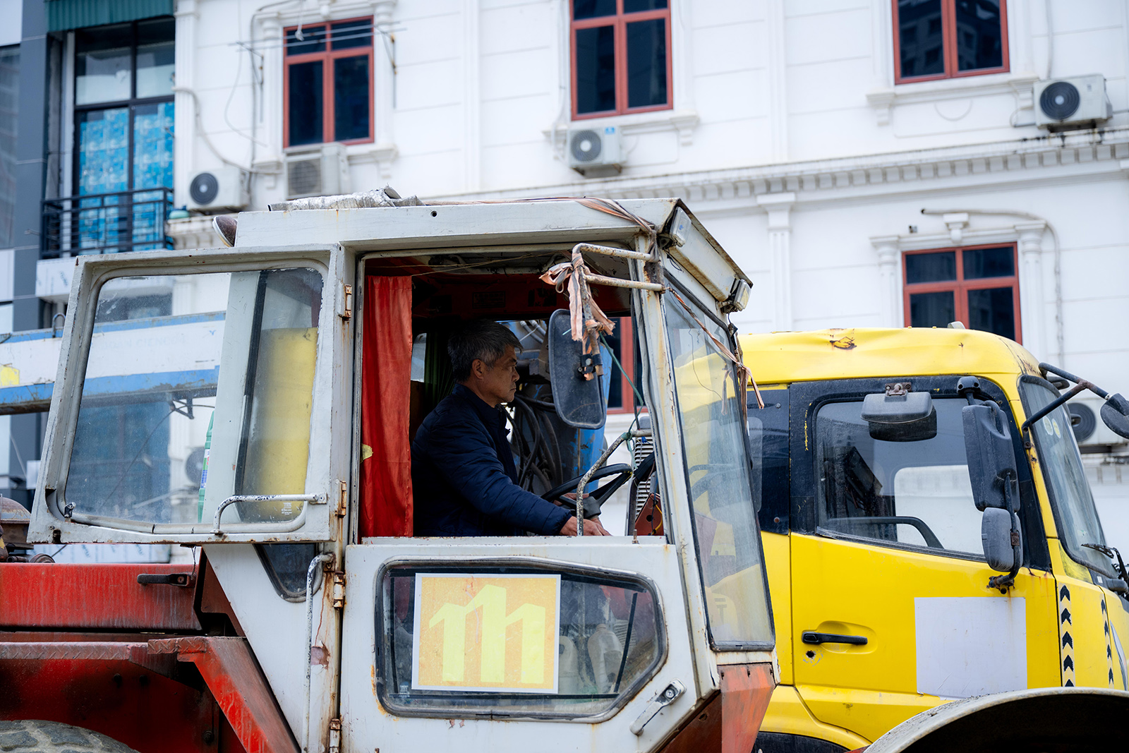 Công nhân làm việc xuyên lễ, đẩy nhanh tiến độ thông xe kỹ thuật hầm chui 778 tỷ đồng ở Hà Nội- Ảnh 11. Công nhân làm việc xuyên lễ, đẩy nhanh tiến độ thông xe kỹ thuật hầm chui 778 tỷ đồng ở Hà Nội- Ảnh 11.