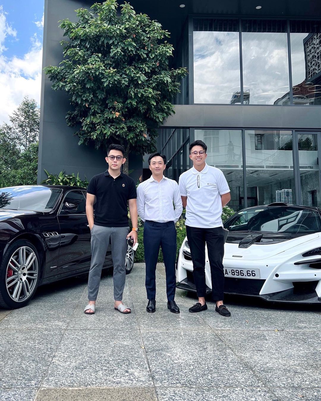 Doanh nh&acirc;n từng bị h&ocirc;n th&ecirc; cũ đ&ograve;i nợ h&agrave;ng chục tỷ đang hẹn h&ograve; với diễn vi&ecirc;n hơn 10 tuổi?- Ảnh 5.