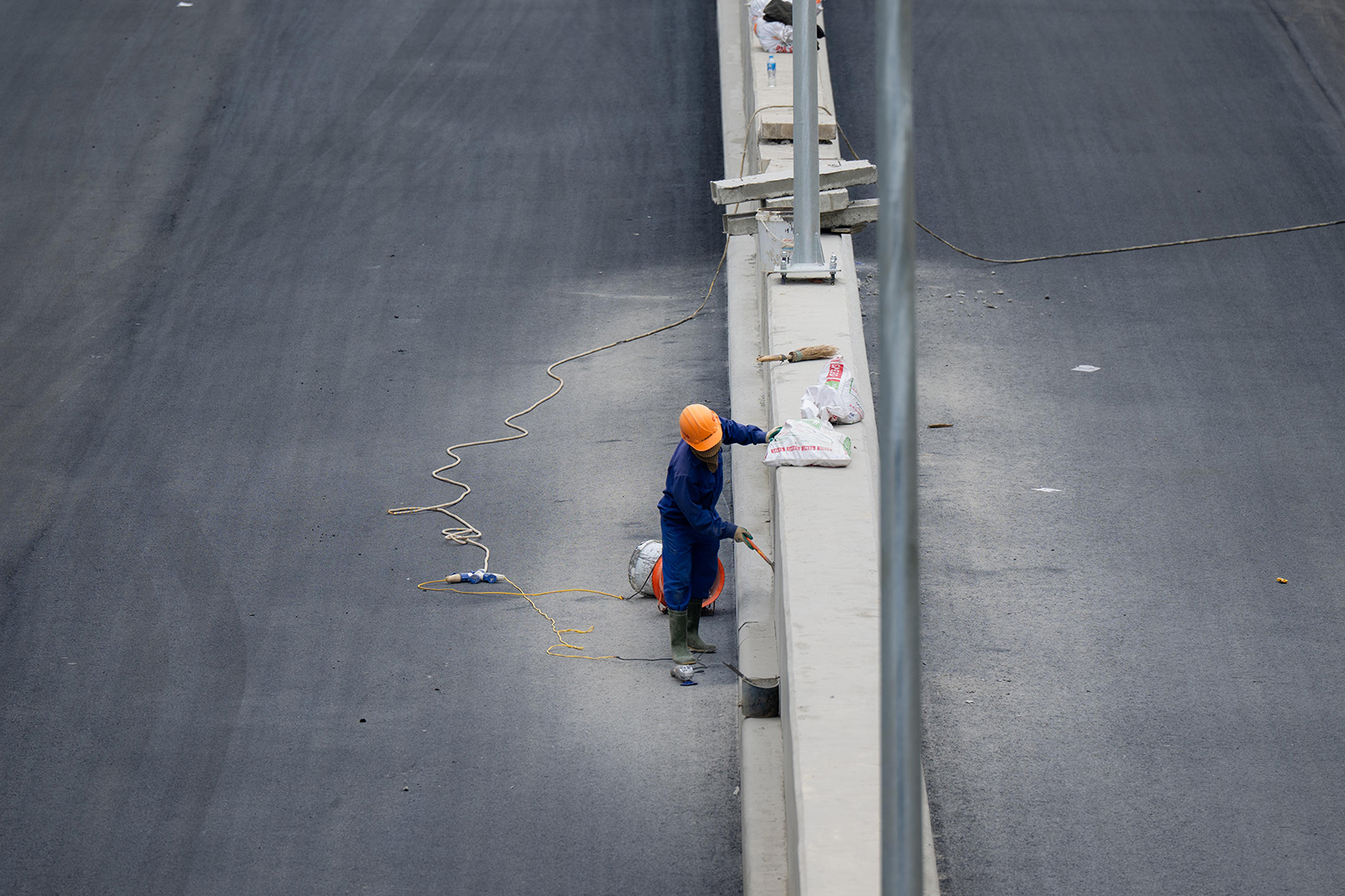 Công nhân làm việc xuyên lễ, đẩy nhanh tiến độ thông xe kỹ thuật hầm chui 778 tỷ đồng ở Hà Nội- Ảnh 6. Công nhân làm việc xuyên lễ, đẩy nhanh tiến độ thông xe kỹ thuật hầm chui 778 tỷ đồng ở Hà Nội- Ảnh 6.