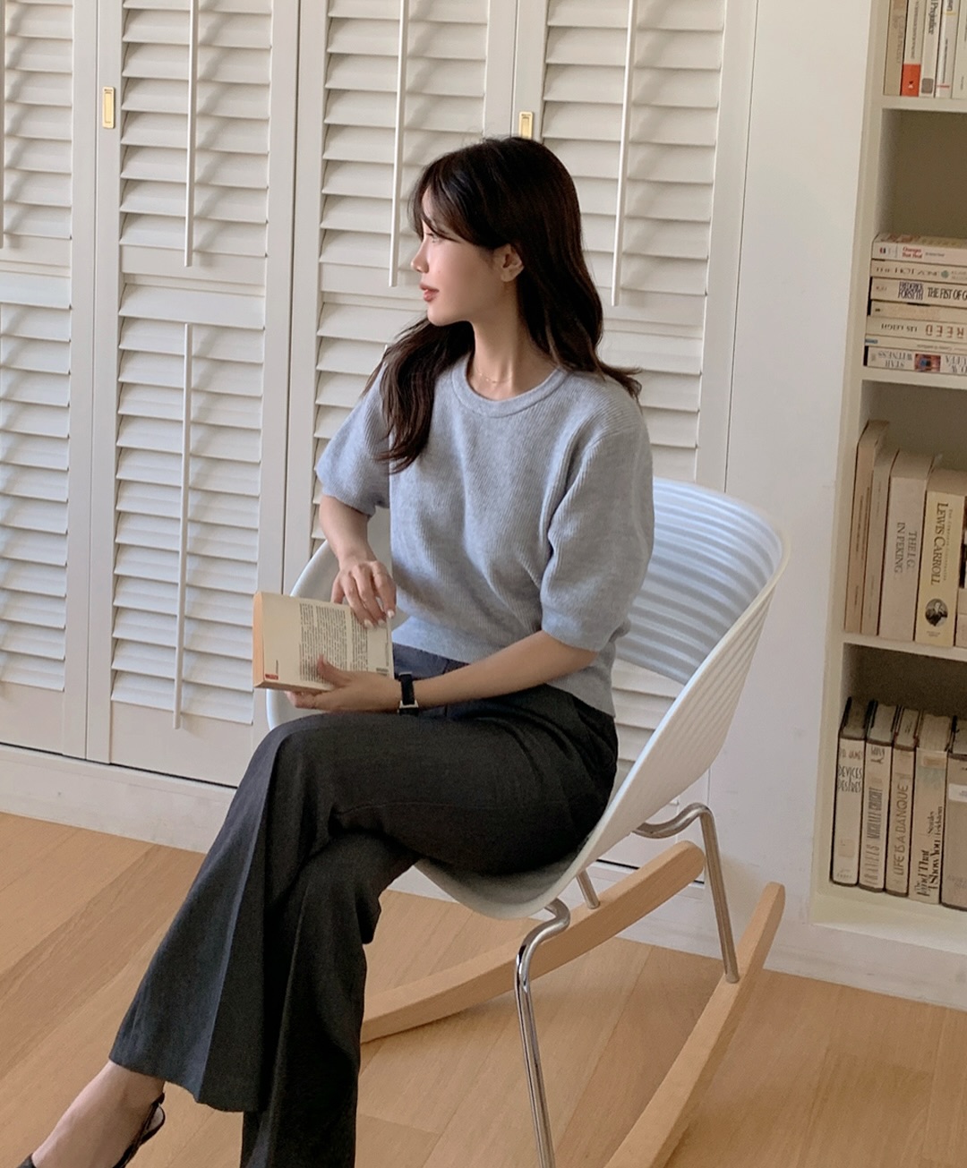 Nếu chị em đang tìm những item hack tuổi, thì đây là 5 món giúp trẻ hóa phong cách tuyệt đỉnh- Ảnh 1. Nếu chị em đang tìm những item hack tuổi, thì đây là 5 món giúp trẻ hóa phong cách tuyệt đỉnh- Ảnh 1.