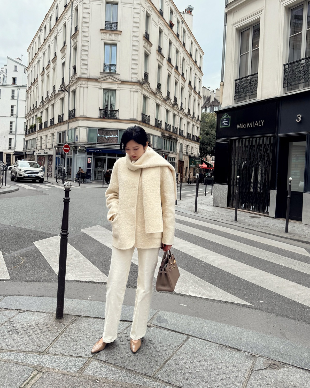 4 mẫu quần kéo chân dài 4 mẫu quần kéo chân dài