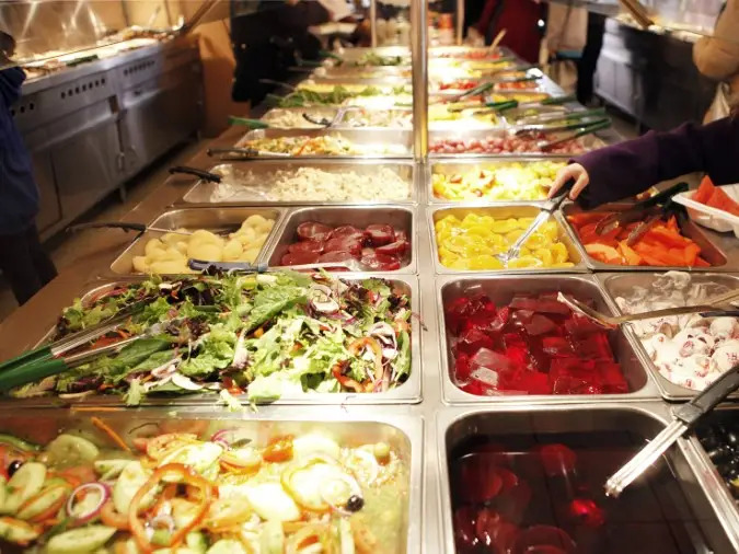 Đa số đồ ăn h&acirc;m n&oacute;ng lại vẫn ngon, nhưng 7 m&oacute;n n&agrave;y rất dễ &ldquo;h&oacute;a độc&rdquo;, thậm ch&iacute; g&acirc;y ung thư- Ảnh 3.