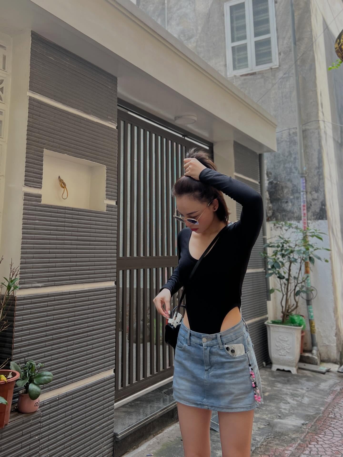 Hotgirl bắn s&uacute;ng Ph&iacute; Thanh Thảo tung ảnh thơ ấu, 