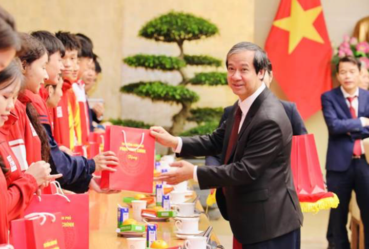 Gi&aacute;o dục Việt Nam vươn tầm, ghi dấu ấn tr&ecirc;n bản đồ thế giới năm 2025- Ảnh 2.