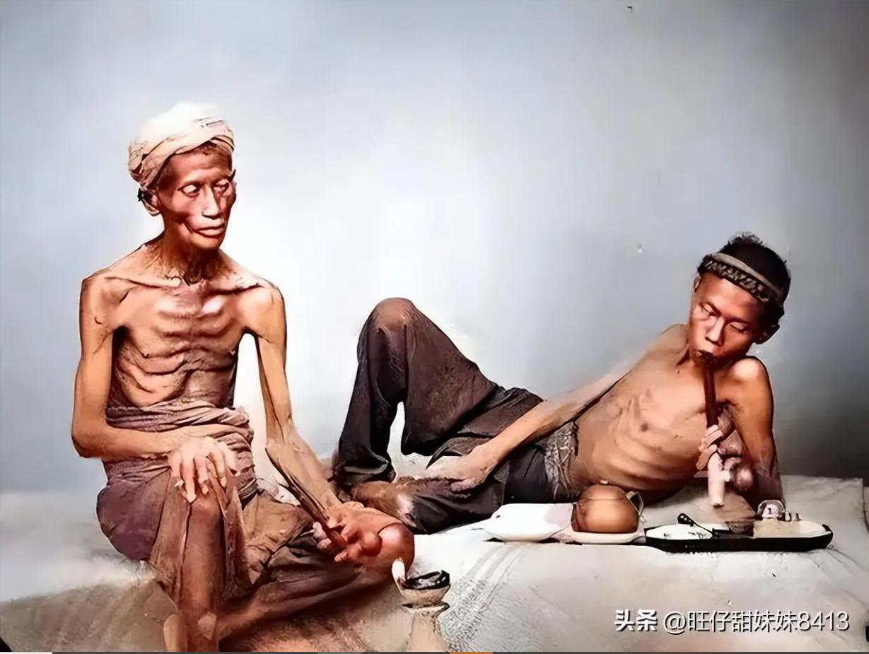 20 ảnh hiếm thời nhà Thanh: Bức hình duy nhất còn lại của Hoàng đế Quang Tự, phim ảnh đã lừa ta thế nào- Ảnh 12. 20 ảnh hiếm thời nhà Thanh: Bức hình duy nhất còn lại của Hoàng đế Quang Tự, phim ảnh đã lừa ta thế nào- Ảnh 12.