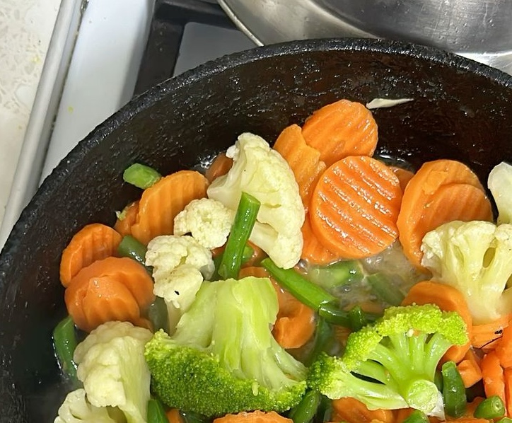 7 loại rau củ là "máy dọn rác" trong tử cung, giúp chị em thải độc, trẻ lâu, càng ăn càng khỏe- Ảnh 2. 7 loại rau củ là "máy dọn rác" trong tử cung, giúp chị em thải độc, trẻ lâu, càng ăn càng khỏe- Ảnh 2.