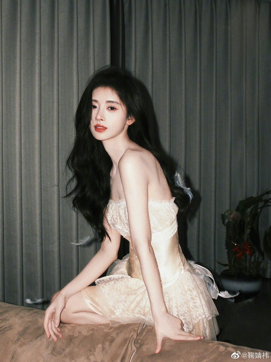 Cbiz hỗn loạn: Đến lượt 