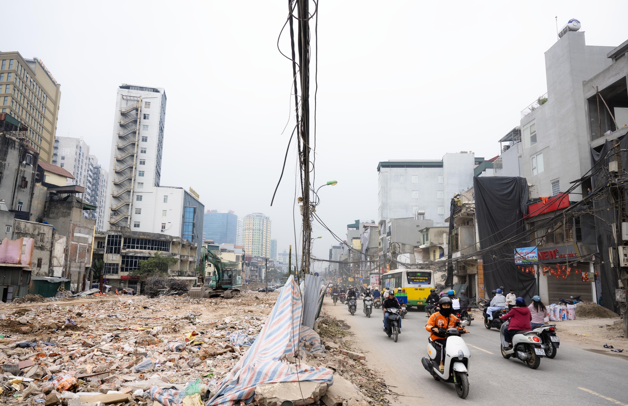 Nhìn toàn cảnh tuyến đường Vành đai 1 đoạn Hoàng Cầu - Voi Phục sau giải tỏa: Diện mạo đô thị dần thành hình!- Ảnh 17. Nhìn toàn cảnh tuyến đường Vành đai 1 đoạn Hoàng Cầu - Voi Phục sau giải tỏa: Diện mạo đô thị dần thành hình!- Ảnh 17.