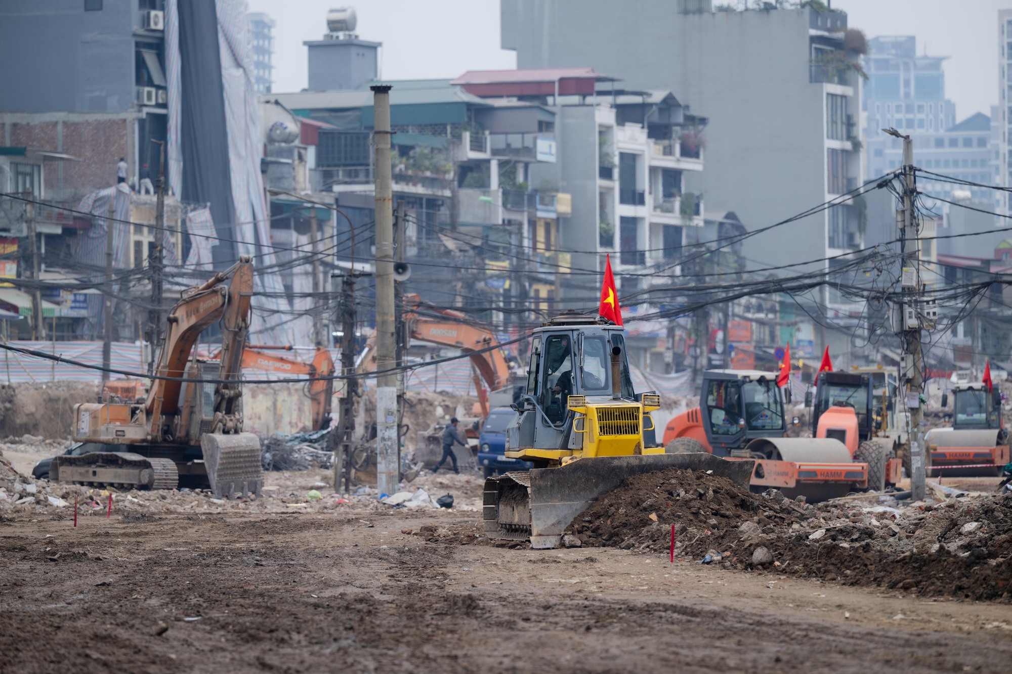 Nhìn toàn cảnh tuyến đường Vành đai 1 đoạn Hoàng Cầu - Voi Phục sau giải tỏa: Diện mạo đô thị dần thành hình!- Ảnh 16. Nhìn toàn cảnh tuyến đường Vành đai 1 đoạn Hoàng Cầu - Voi Phục sau giải tỏa: Diện mạo đô thị dần thành hình!- Ảnh 16.
