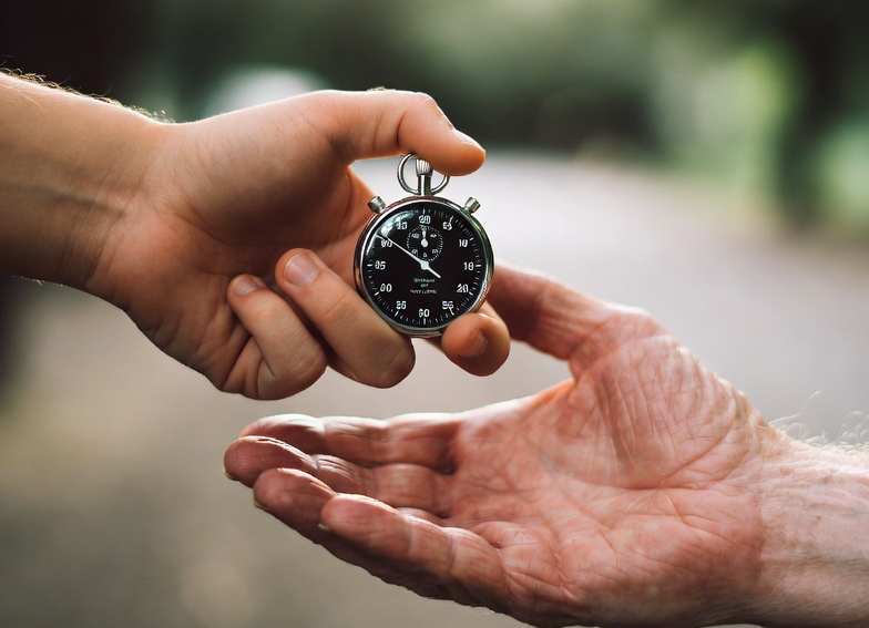 Nghiên cứu 47 năm chỉ ra độ tuổi đầy bất ngờ về việc con người bắt đầu già đi- Ảnh 1. Nghiên cứu 47 năm chỉ ra độ tuổi đầy bất ngờ về việc con người bắt đầu già đi- Ảnh 1.