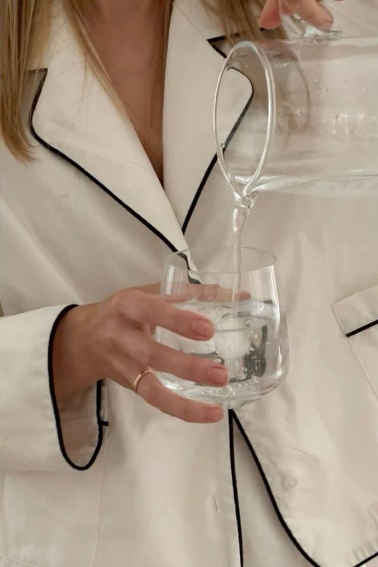 Siết c&acirc;n vất vả m&agrave; vẫn giảm chậm? Lỗi sai khi uống nước!- Ảnh 3.