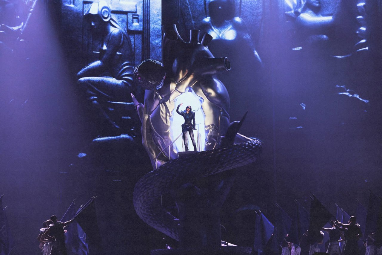 Mỹ nh&acirc;n kh&ocirc;ng tuổi chi 760 tỷ đồng l&agrave;m concert: Mang cả "khu vườn lạc th&uacute;" l&ecirc;n s&acirc;n khấu, đẳng cấp "thi&ecirc;n hậu" kh&ocirc;ng thể ế v&eacute;- Ảnh 5.