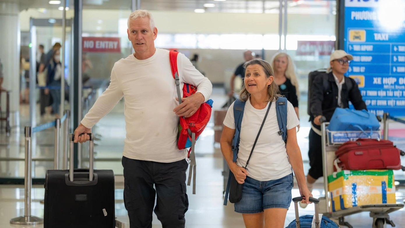 Lượng kh&aacute;ch kỷ lục qua s&acirc;n bay Nội B&agrave;i h&ocirc;m nay- Ảnh 2.