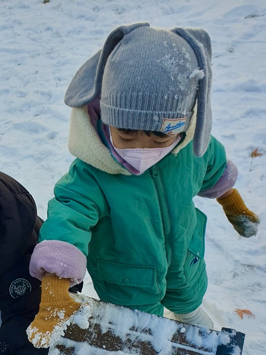 Cặp kiều nữ - chủ tịch ch&ecirc;nh nhau 12 tuổi đẹp nhất showbiz khoe visual 2 qu&yacute; tử: 2 nam thần tương lai l&agrave; đ&acirc;y!- Ảnh 1.