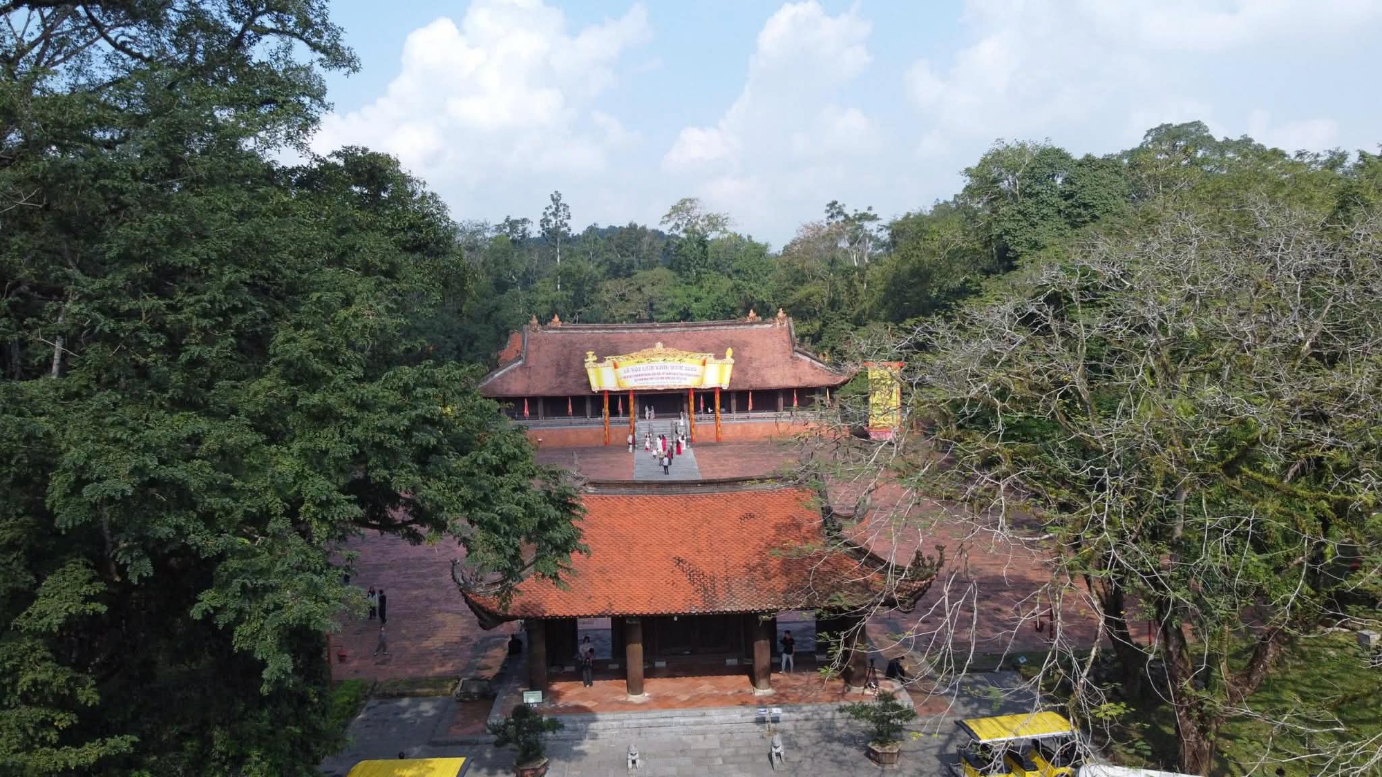 Trần t&igrave;nh của hướng dẫn vi&ecirc;n n&oacute;i về "Nh&agrave; T&acirc;y Sơn" g&acirc;y dư luận tr&aacute;i chiều- Ảnh 2.