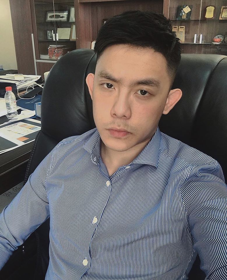 Doanh nh&acirc;n từng bị h&ocirc;n th&ecirc; cũ đ&ograve;i nợ h&agrave;ng chục tỷ đang hẹn h&ograve; với diễn vi&ecirc;n hơn 10 tuổi?- Ảnh 6.