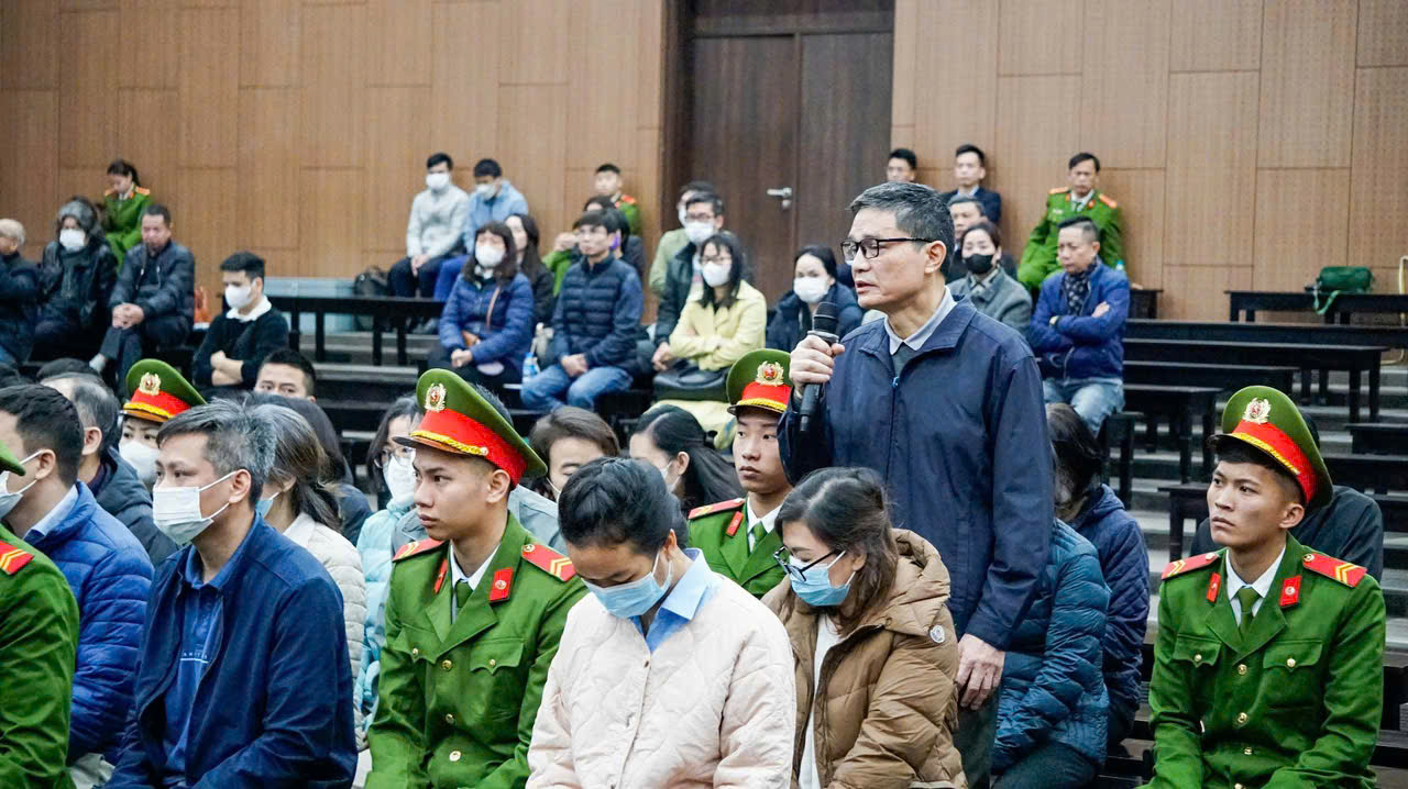 Cựu Cục trưởng Nguyễn Thanh Phong khai nhận 43 tỉ đồng, nhưng "kh&ocirc;ng quan t&acirc;m tới tiền"- Ảnh 1.