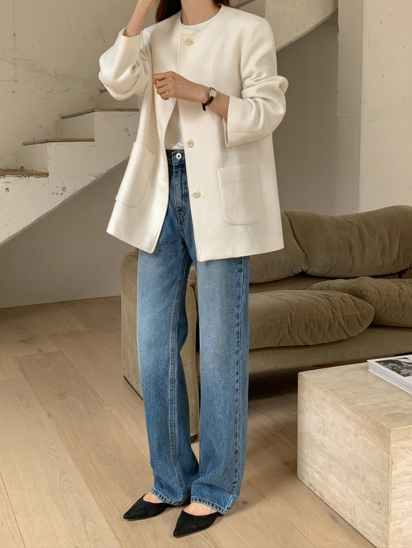 Đồ trắng rất dễ mặc nhưng diện theo 5 công thức này mới chuẩn sang xịn mịn- Ảnh 8. Đồ trắng rất dễ mặc nhưng diện theo 5 công thức này mới chuẩn sang xịn mịn- Ảnh 8.