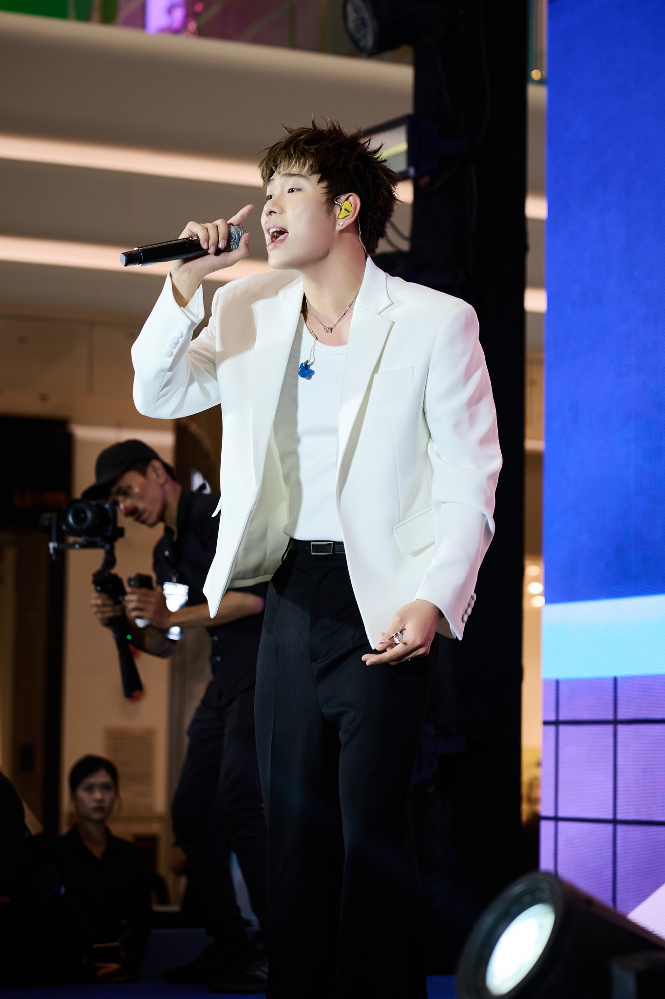 Điểm danh những ca sĩ đắt show của Vpop năm 2025- Ảnh 15.