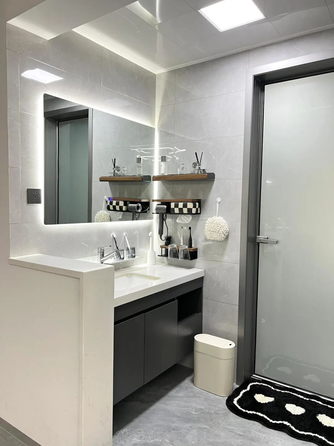 Nh&igrave;n nh&agrave; h&agrave;ng x&oacute;m m&agrave; t&ocirc;i muốn xỉu: 6 thiết kế qu&aacute; ti&ecirc;n tiến khiến t&ocirc;i nhận ra&hellip; nh&agrave; m&igrave;nh đang &ldquo;sống ở qu&aacute; khứ&rdquo;!- Ảnh 10.