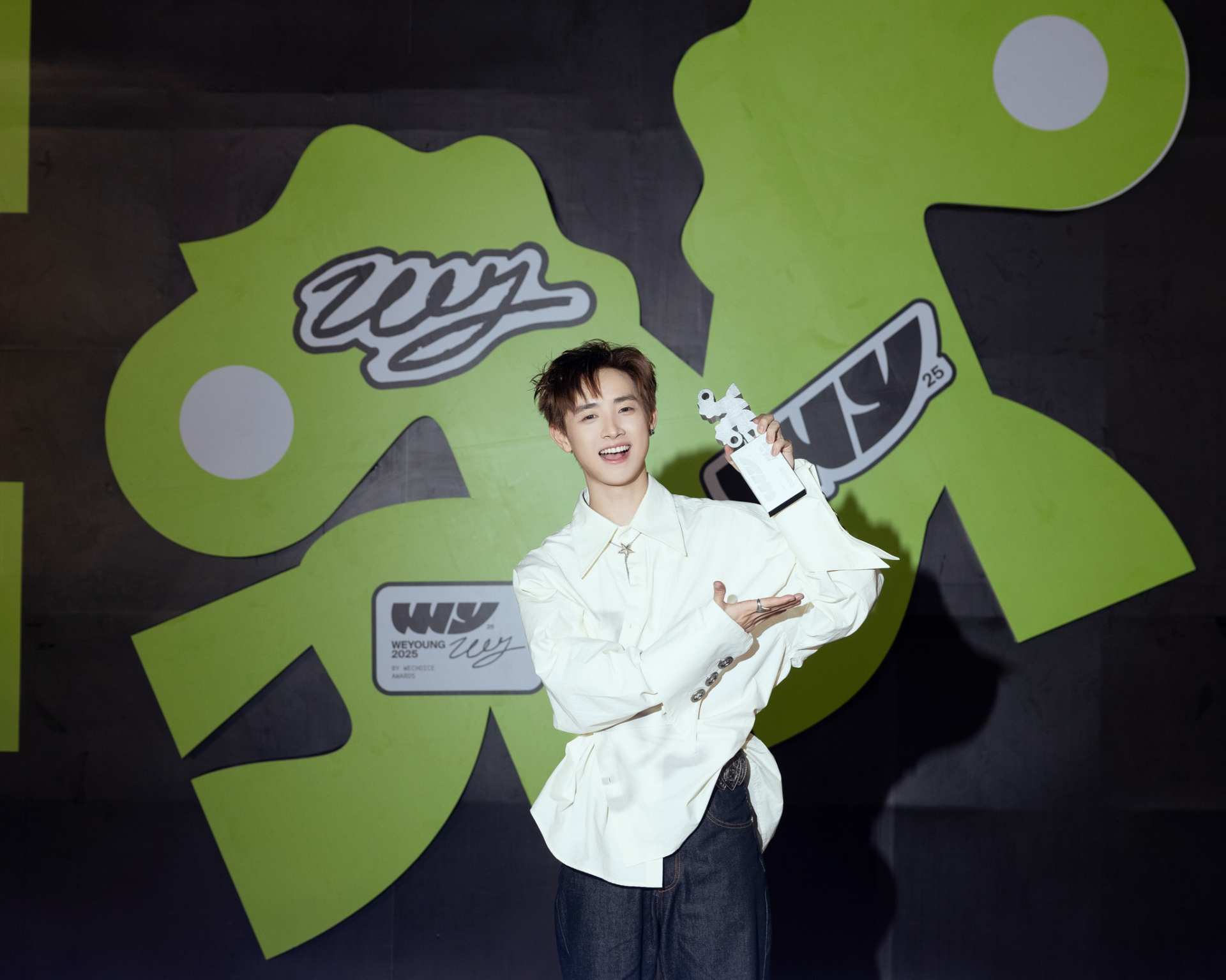 Anh Trai năng suất nhất hiện tại: Vừa rời Say Hi l&agrave; ra nhạc li&ecirc;n tục, show chạy kh&ocirc;ng xuể, c&ograve;n thắng lu&ocirc;n giải T&acirc;n binh- Ảnh 4.