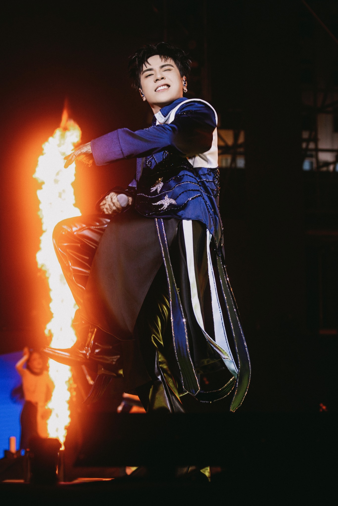 Điểm danh những ca sĩ đắt show của Vpop năm 2025- Ảnh 18.