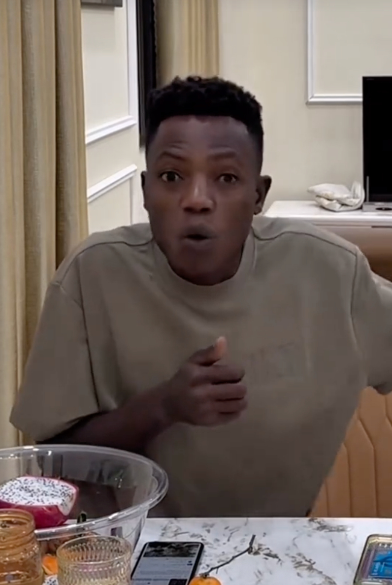 Lindo về qu&ecirc; Quang Linh Vlogs quay clip c&acirc;u view, cư d&acirc;n mạng bất b&igrave;nh- Ảnh 4.