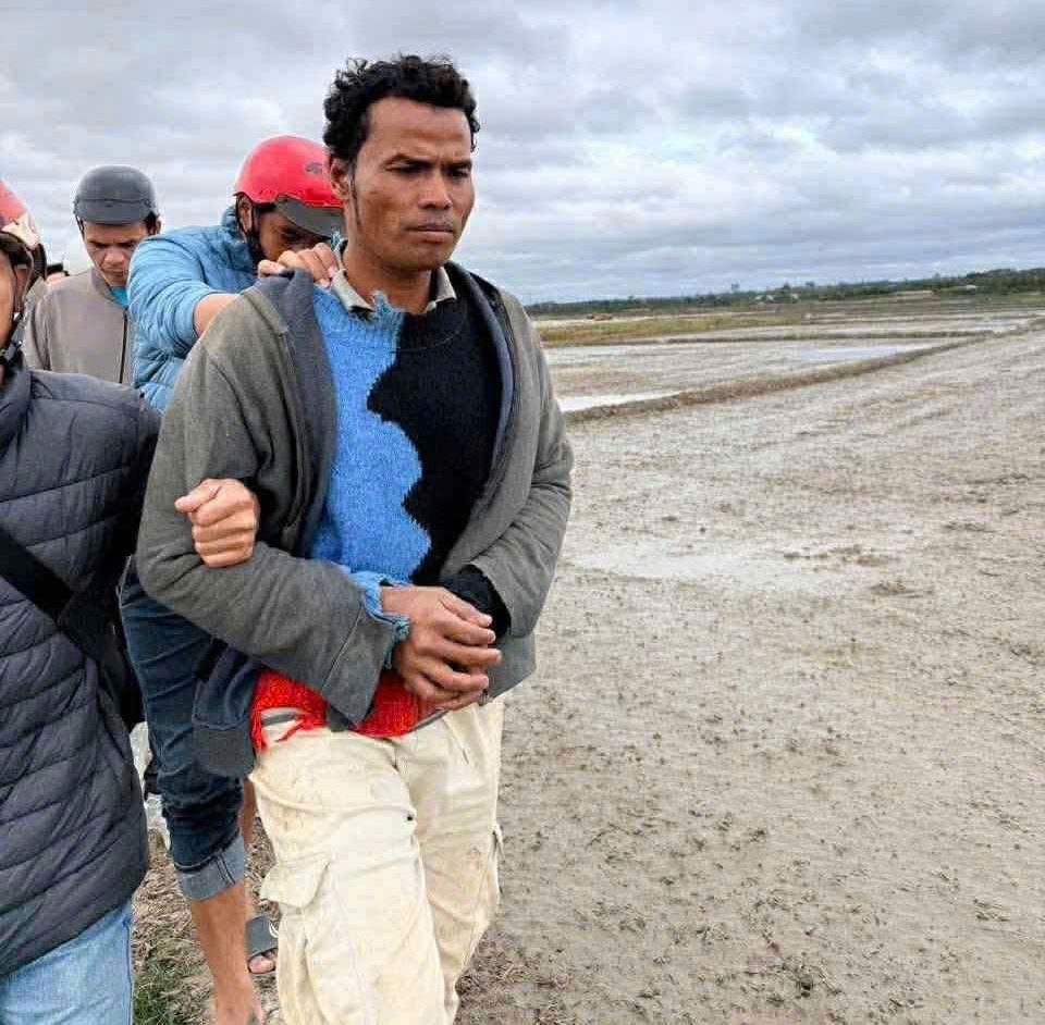 Bắt giữ nghi phạm giết em vợ, d&igrave;m dưới ao- Ảnh 1.