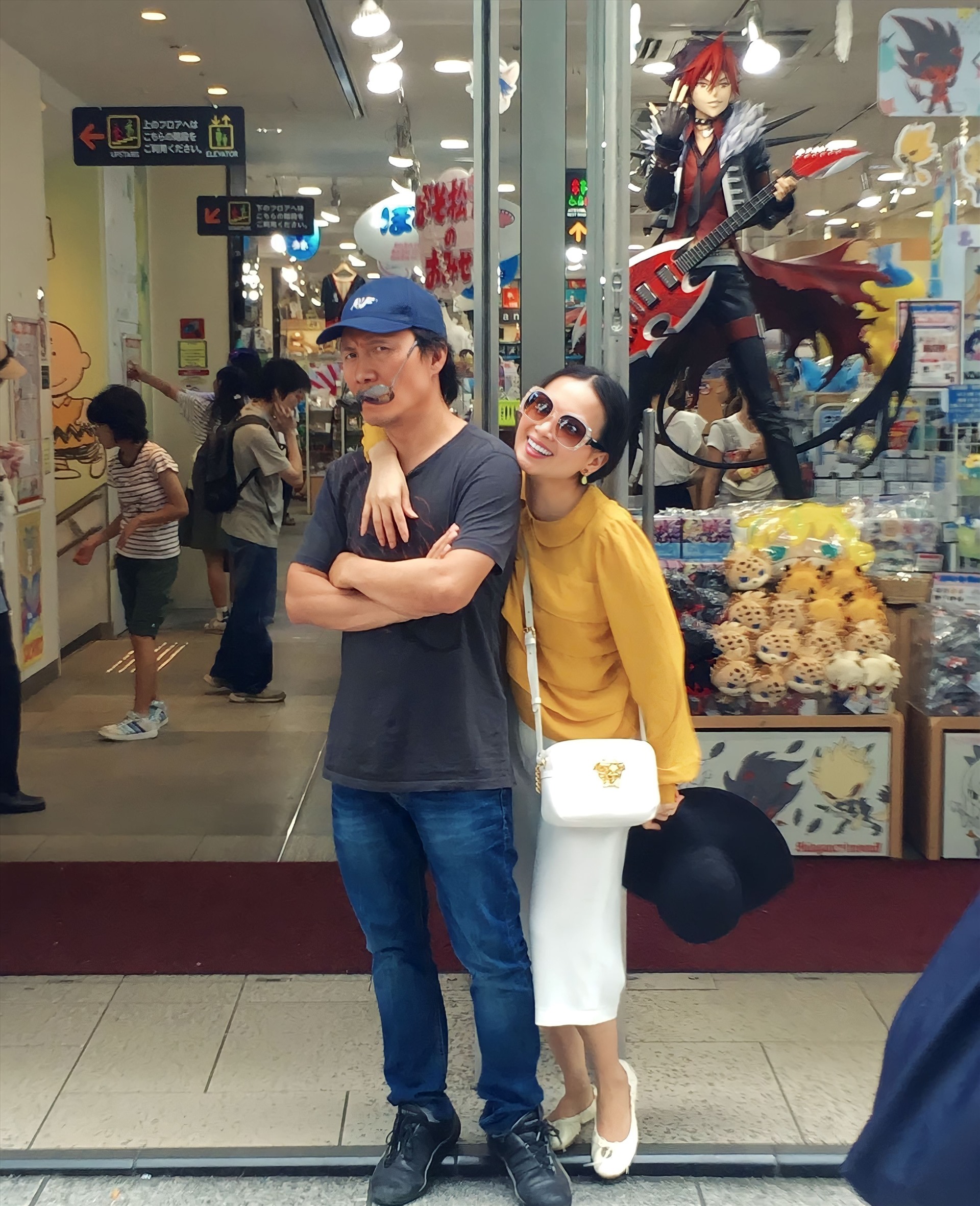 Cảnh l&agrave;m d&acirc;u g&acirc;y ngỡ ng&agrave;ng của nữ ca sĩ Việt trong nh&agrave; chồng tỷ ph&uacute; Mỹ- Ảnh 2.