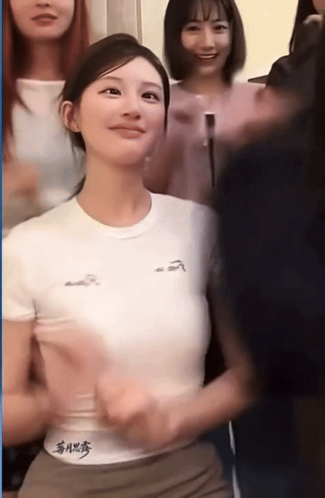 Ngại hộ Triệu Lộ Tư: L&agrave;m g&igrave; kh&oacute; coi vậy trời?- Ảnh 1.