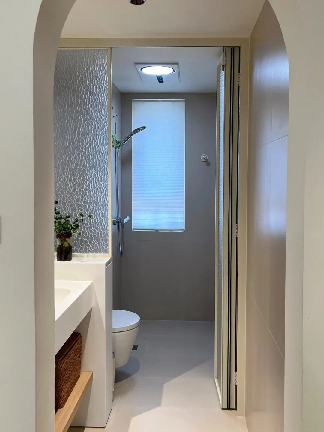 Nh&igrave;n nh&agrave; h&agrave;ng x&oacute;m m&agrave; t&ocirc;i muốn xỉu: 6 thiết kế qu&aacute; ti&ecirc;n tiến khiến t&ocirc;i nhận ra&hellip; nh&agrave; m&igrave;nh đang &ldquo;sống ở qu&aacute; khứ&rdquo;!- Ảnh 11.