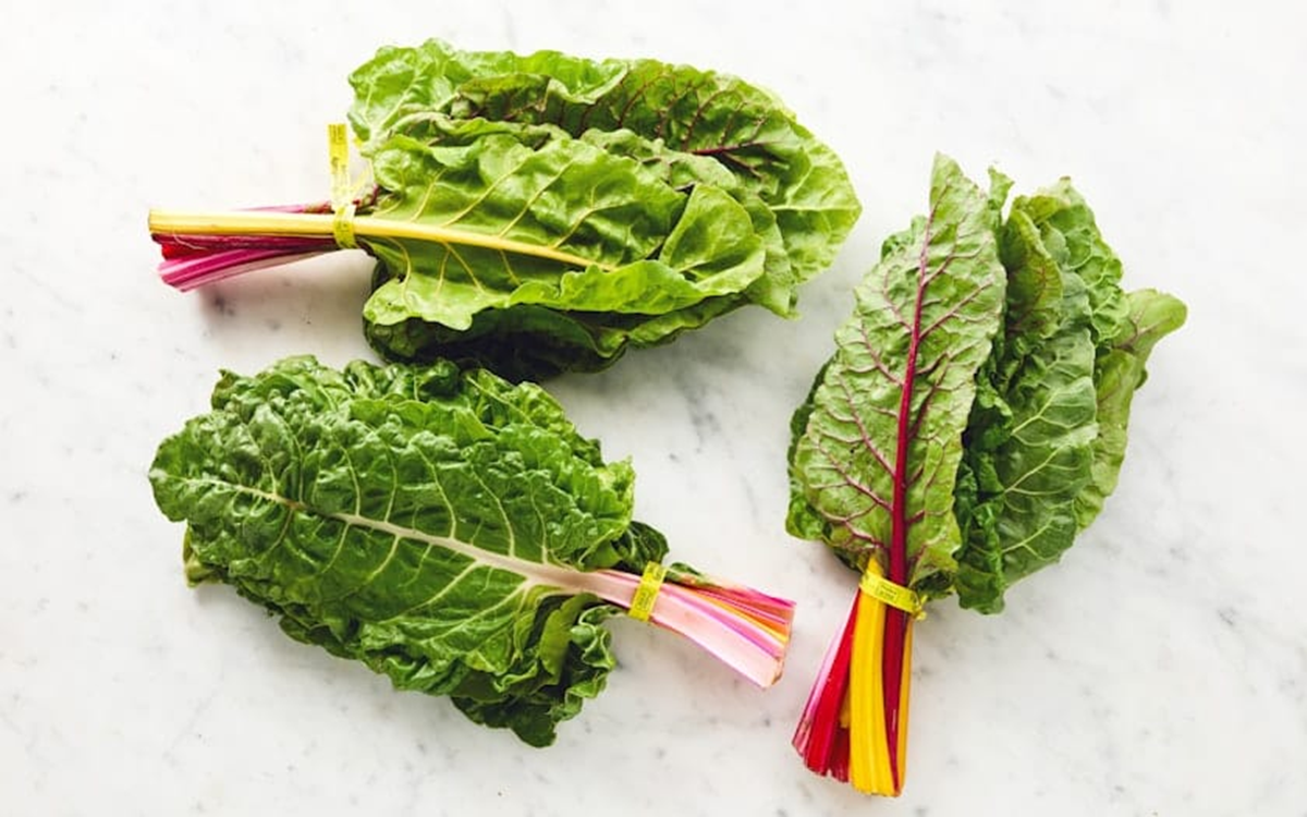 Loại rau được đ&aacute;nh gi&aacute; "tốt bậc nhất thế giới", h&oacute;a ra l&agrave; rau quen thuộc ra chợ l&agrave; thấy- Ảnh 2.