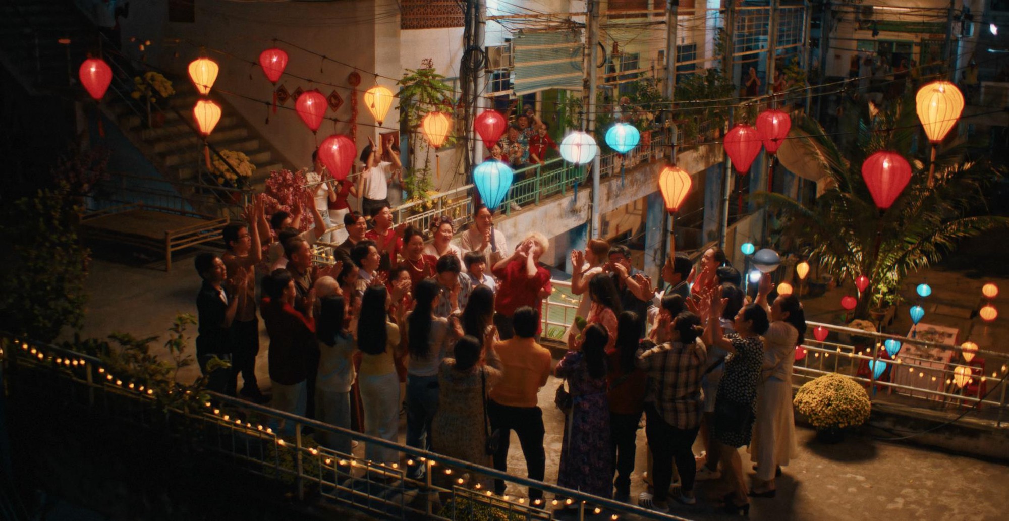 &ldquo;C&uacute; nổ&rdquo; Nhạc Tết 2026 gọi t&ecirc;n Quang H&ugrave;ng MasterD v&agrave; Biti&rsquo;s Hunter với MV &ldquo;Bước Tới Tết Mới&rdquo;- Ảnh 1.