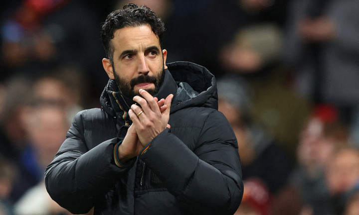 Man Utd đuổi việc HLV Ruben Amorim- Ảnh 1.