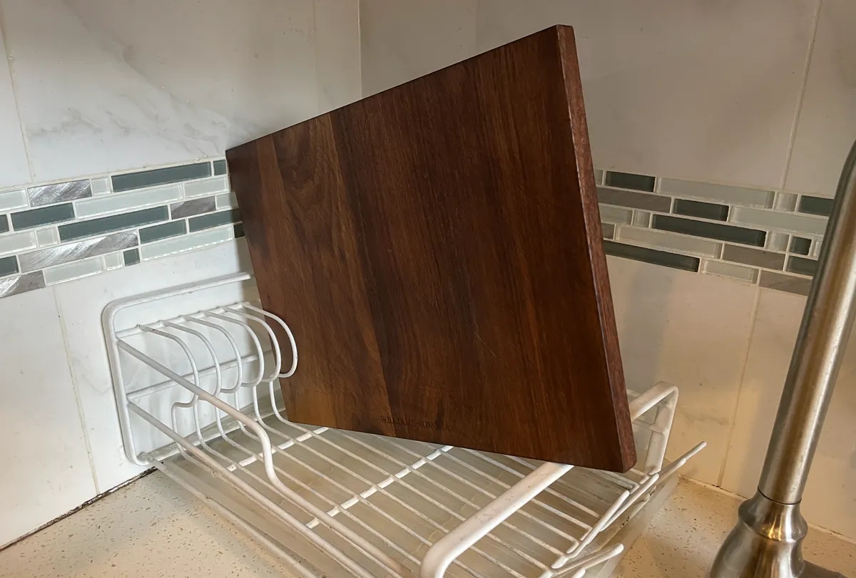 6 đồ vật tuyệt đối kh&ocirc;ng n&ecirc;n cho v&agrave;o m&aacute;y rửa b&aacute;t- Ảnh 2.