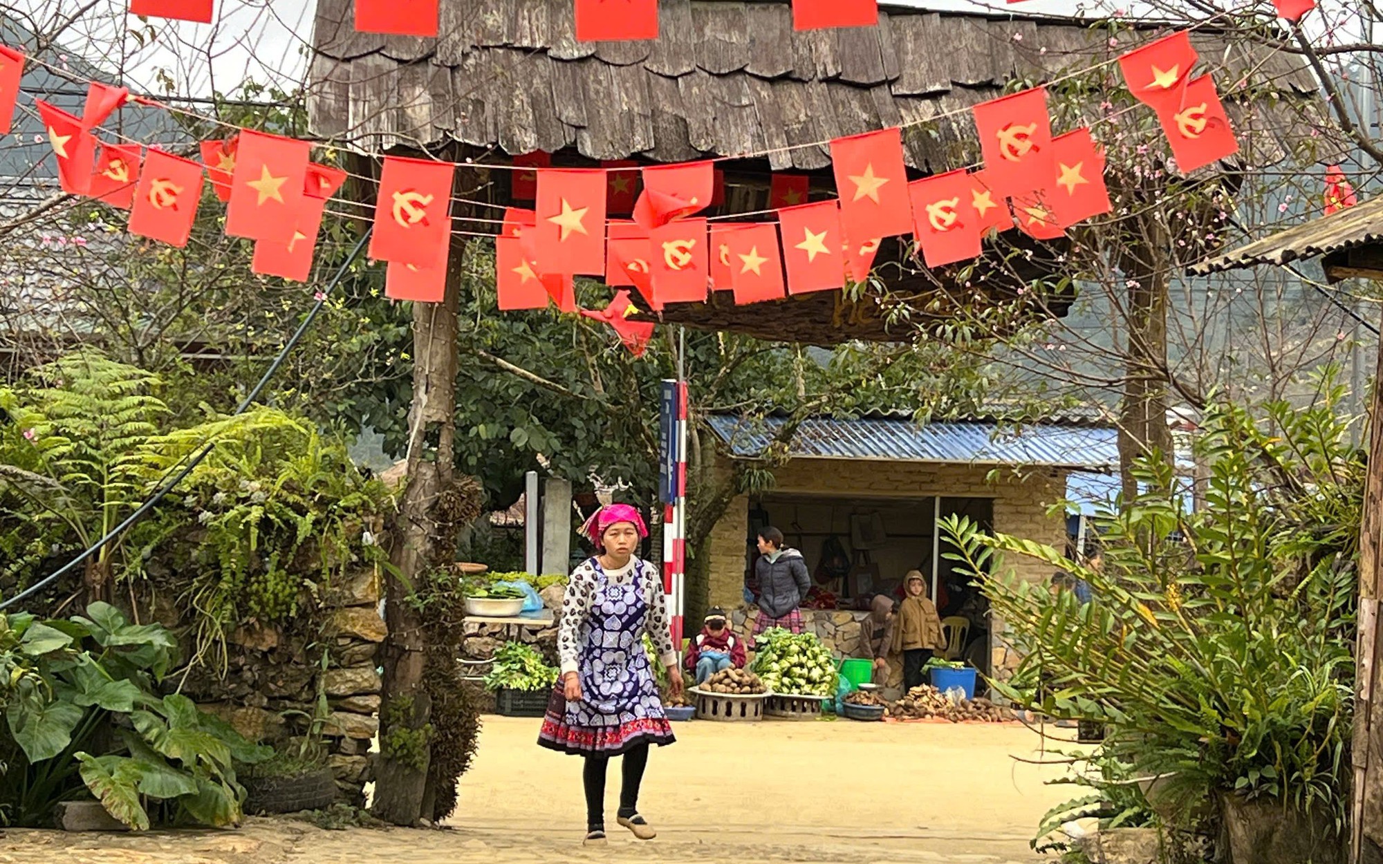 P&agrave; C&ograve;: Từ &ldquo;điểm n&oacute;ng&rdquo; an ninh đến điểm s&aacute;ng du lịch cộng đồng- Ảnh 1.