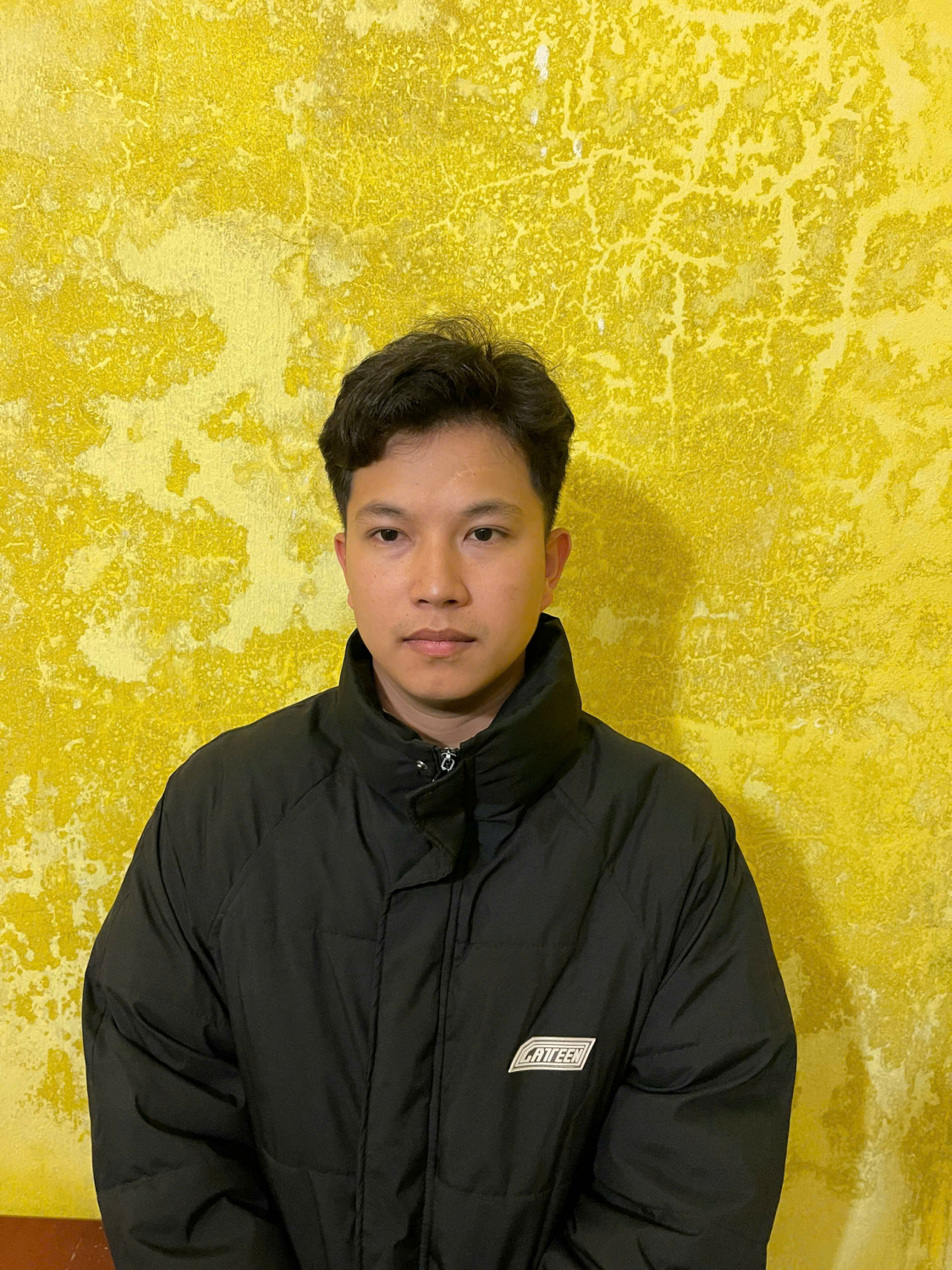 Kh&aacute;m x&eacute;t nơi ở, bắt đối tượng cầm đầu Nguyễn Văn Hạnh, thu giữ nhiều con dấu- Ảnh 1.