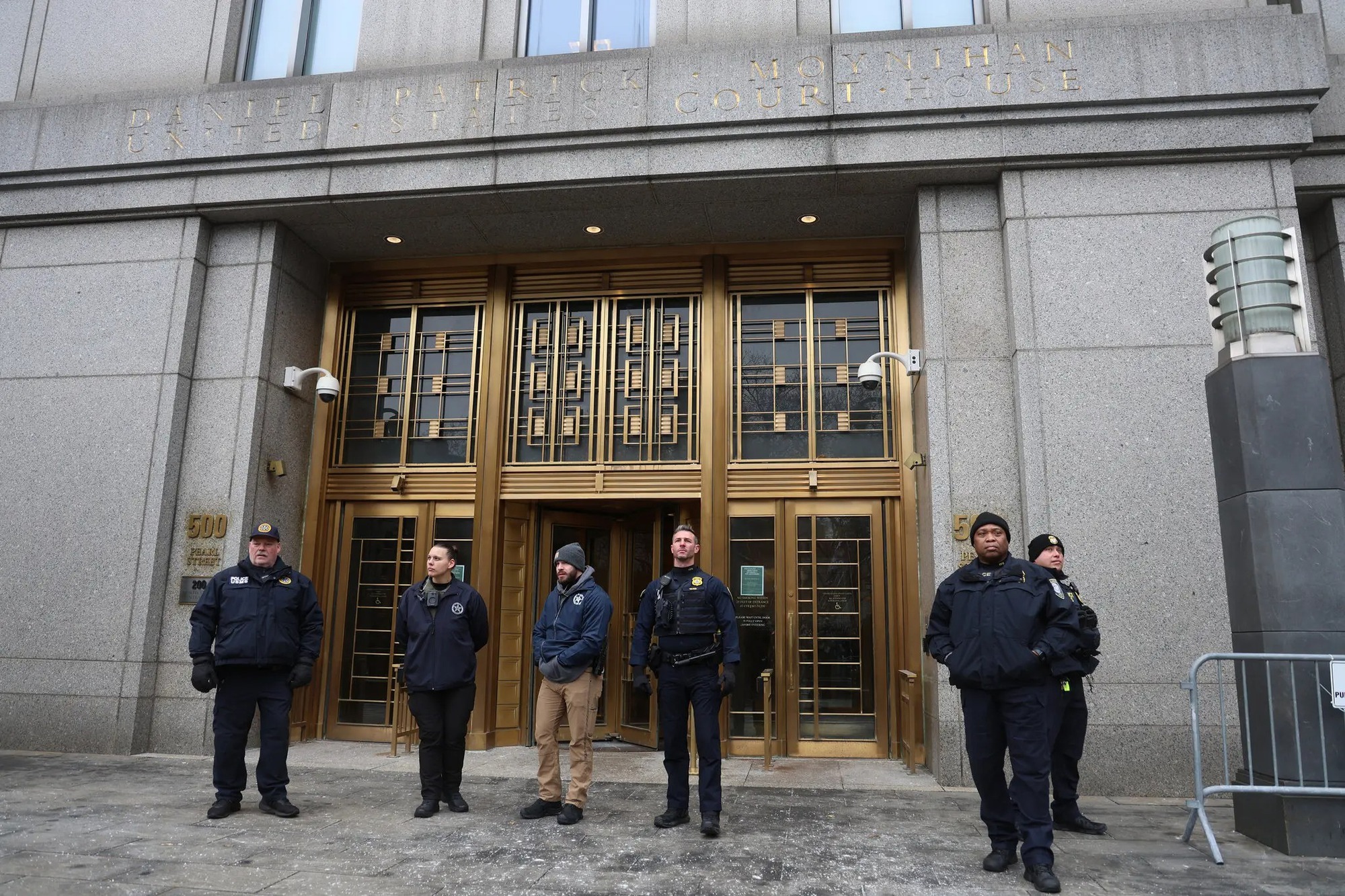 &Ocirc;ng Maduro xuất hiện tại t&ograve;a &aacute;n Mỹ, c&oacute; ph&aacute;t ng&ocirc;n đầu ti&ecirc;n- Ảnh 1.