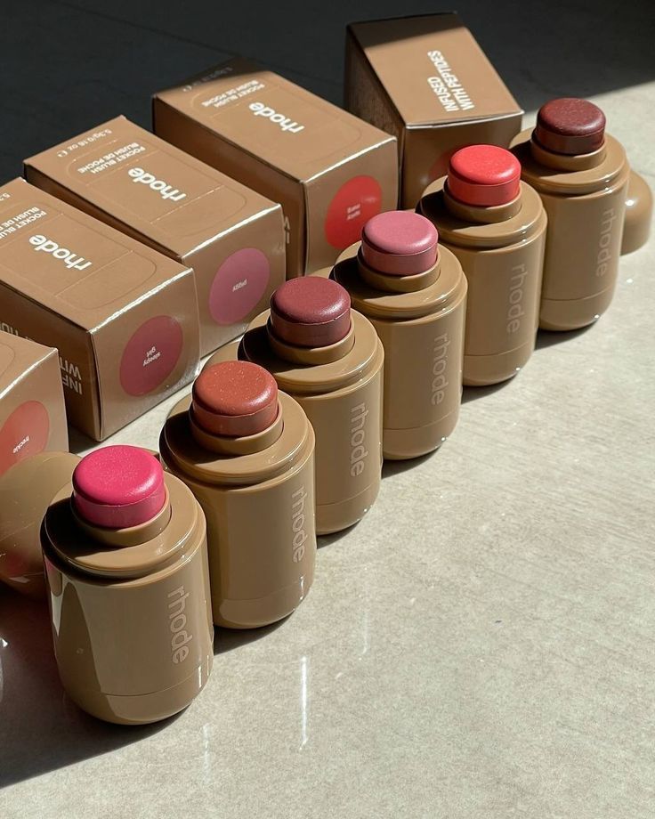 7 hũ m&aacute; hồng kem được nhắc kh&ocirc;ng ngừng trong năm 2025: "Xinh iu" từ vỏ đến hiệu ứng l&ecirc;n da- Ảnh 2.