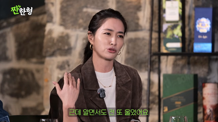 Nam thần showbiz thu&ecirc; rạp chiếu phim cầu h&ocirc;n n&agrave;ng thơ g&acirc;y b&atilde;o to&agrave;n c&otilde;i mạng- Ảnh 1.