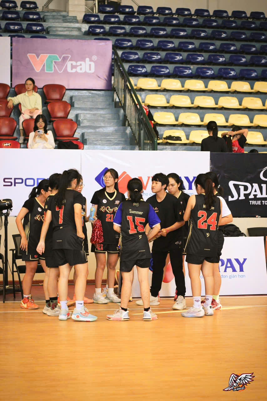 Hỏi ngược hội đồng tuyển sinh một câu "tréo ngoe", nữ sinh TP.HCM "ẵm" luôn học bổng xịn sò, còn học được bài học quý- Ảnh 5. Hỏi ngược hội đồng tuyển sinh một câu "tréo ngoe", nữ sinh TP.HCM "ẵm" luôn học bổng xịn sò, còn học được bài học quý- Ảnh 5.