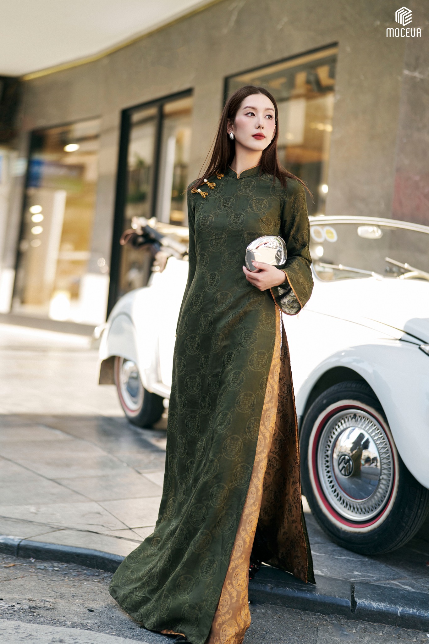 Không còn đỏ, hồng quen thuộc, áo dài Tết 2026 Không còn đỏ, hồng quen thuộc, áo dài Tết 2026