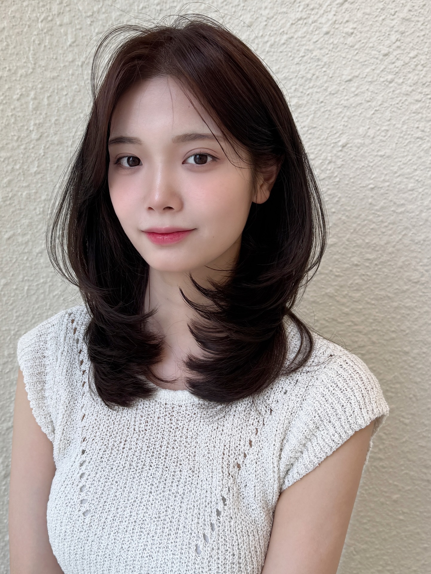 Giờ đi đ&acirc;u cũng thấy t&oacute;c uốn cụp: 5 kiểu si&ecirc;u nữ t&iacute;nh v&agrave; thu gọn gương mặt, cắt chơi Tết l&agrave; qu&aacute; chuẩn- Ảnh 7.